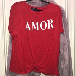 RED TEE WITH KNOT ❤️ QUOTE; AMOR